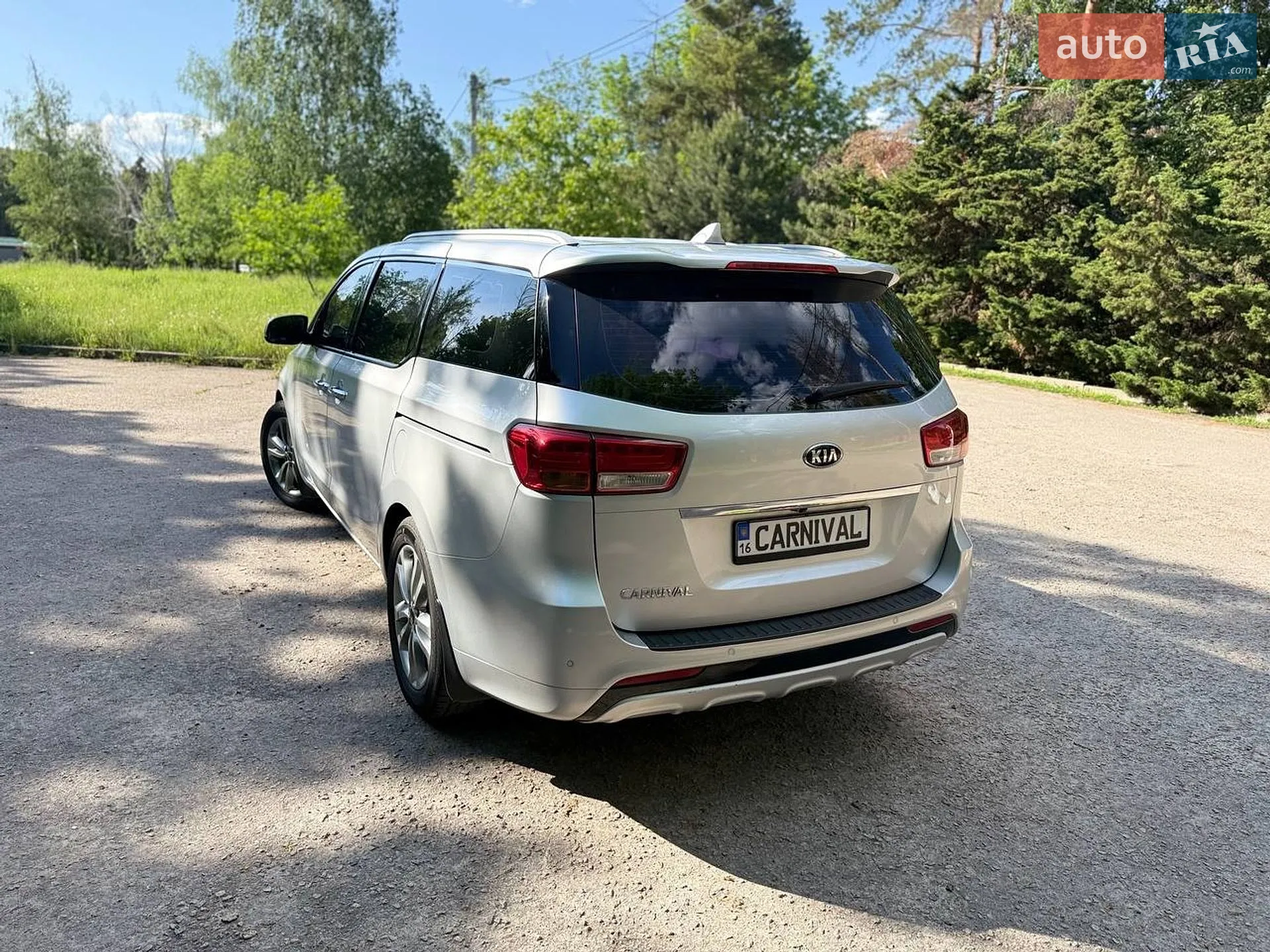 2015 Kia Carnival - мініатюра 7