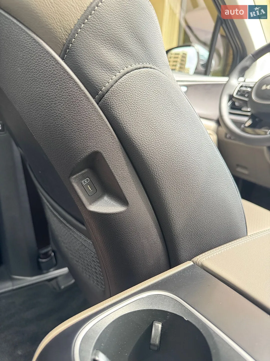 2024 Kia Carnival - мініатюра 31