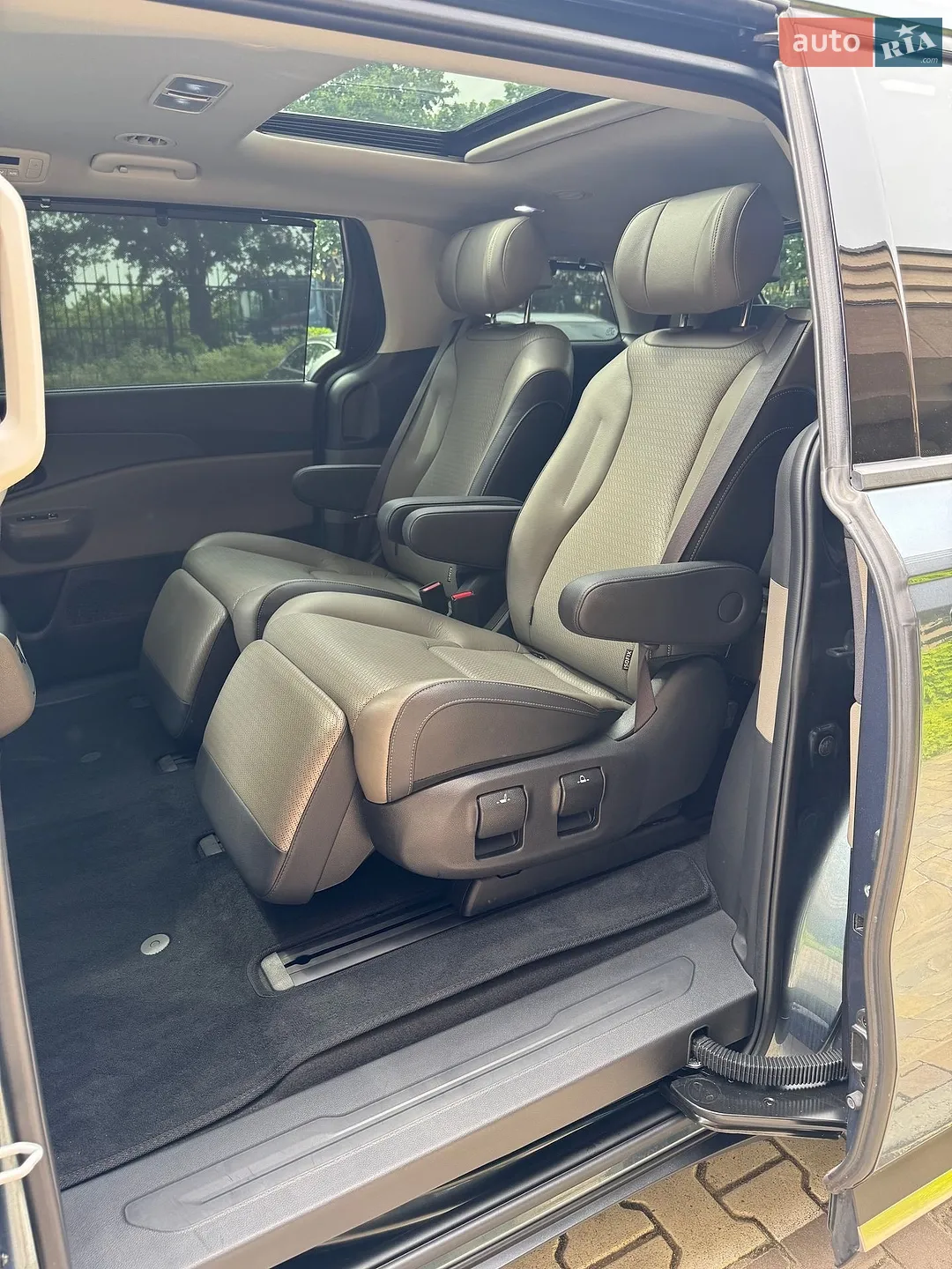 2024 Kia Carnival - мініатюра 41