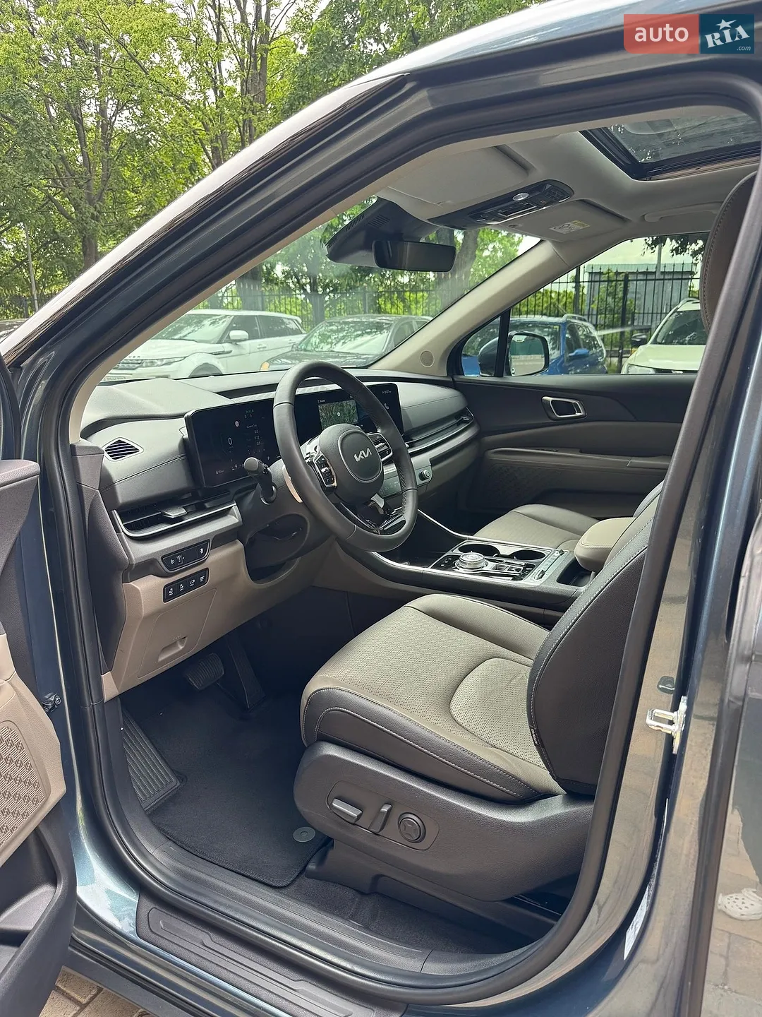 2024 Kia Carnival - мініатюра 55