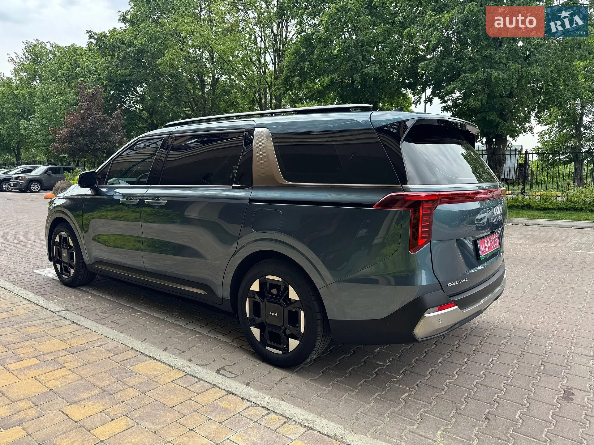 2024 Kia Carnival - мініатюра 9
