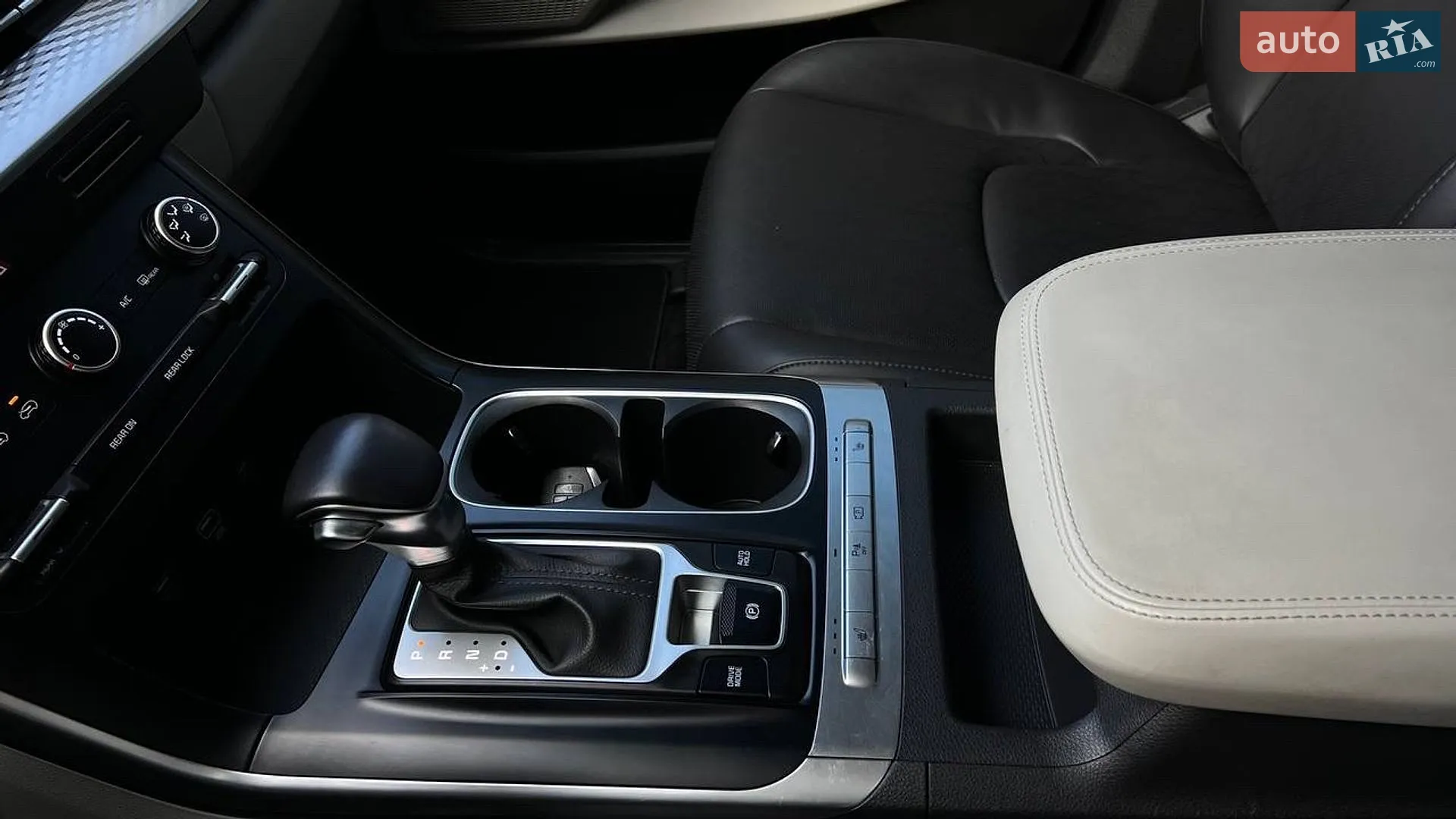 2023 Kia Carnival - мініатюра 16