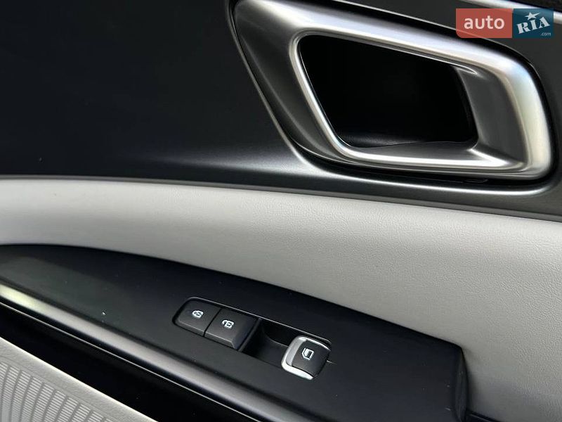 Минивэн Kia Carnival 2023 в Львове фото 34 Минивэн Kia Carnival 2023 в Львове