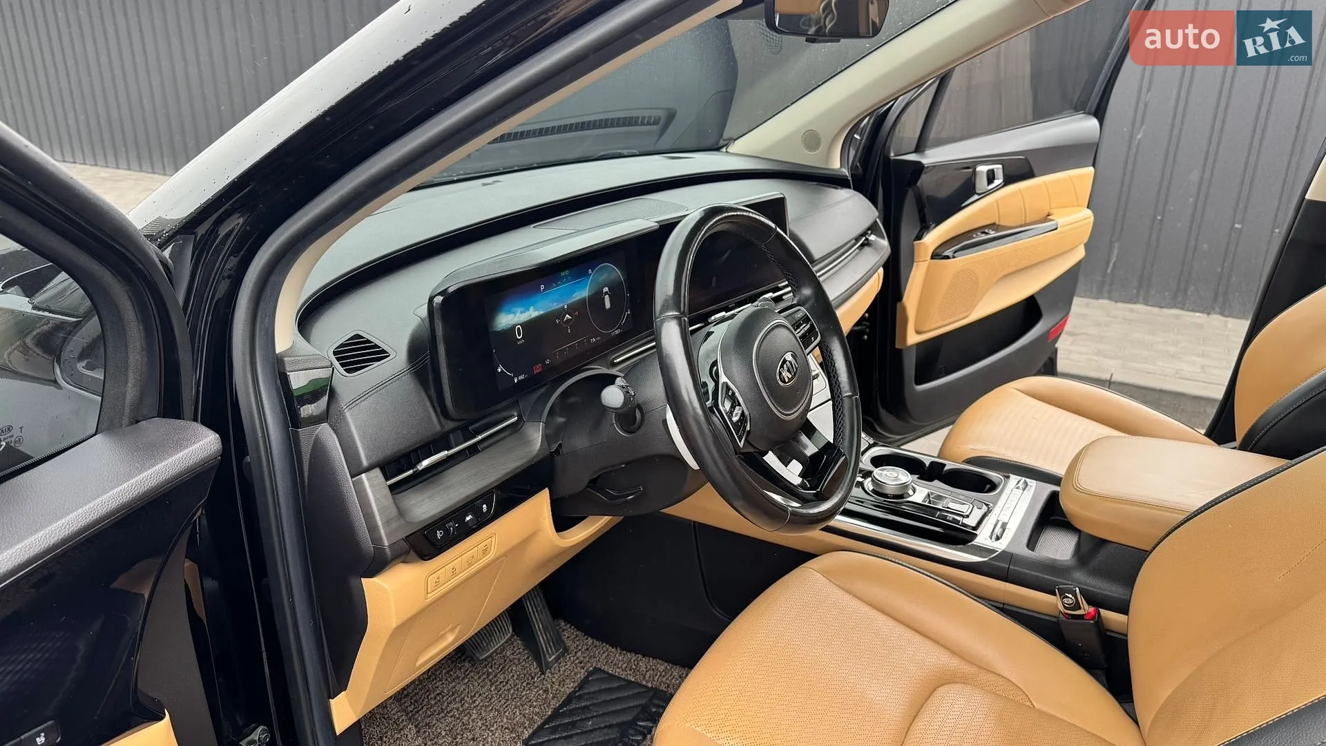 2020 Kia Carnival - мініатюра 20