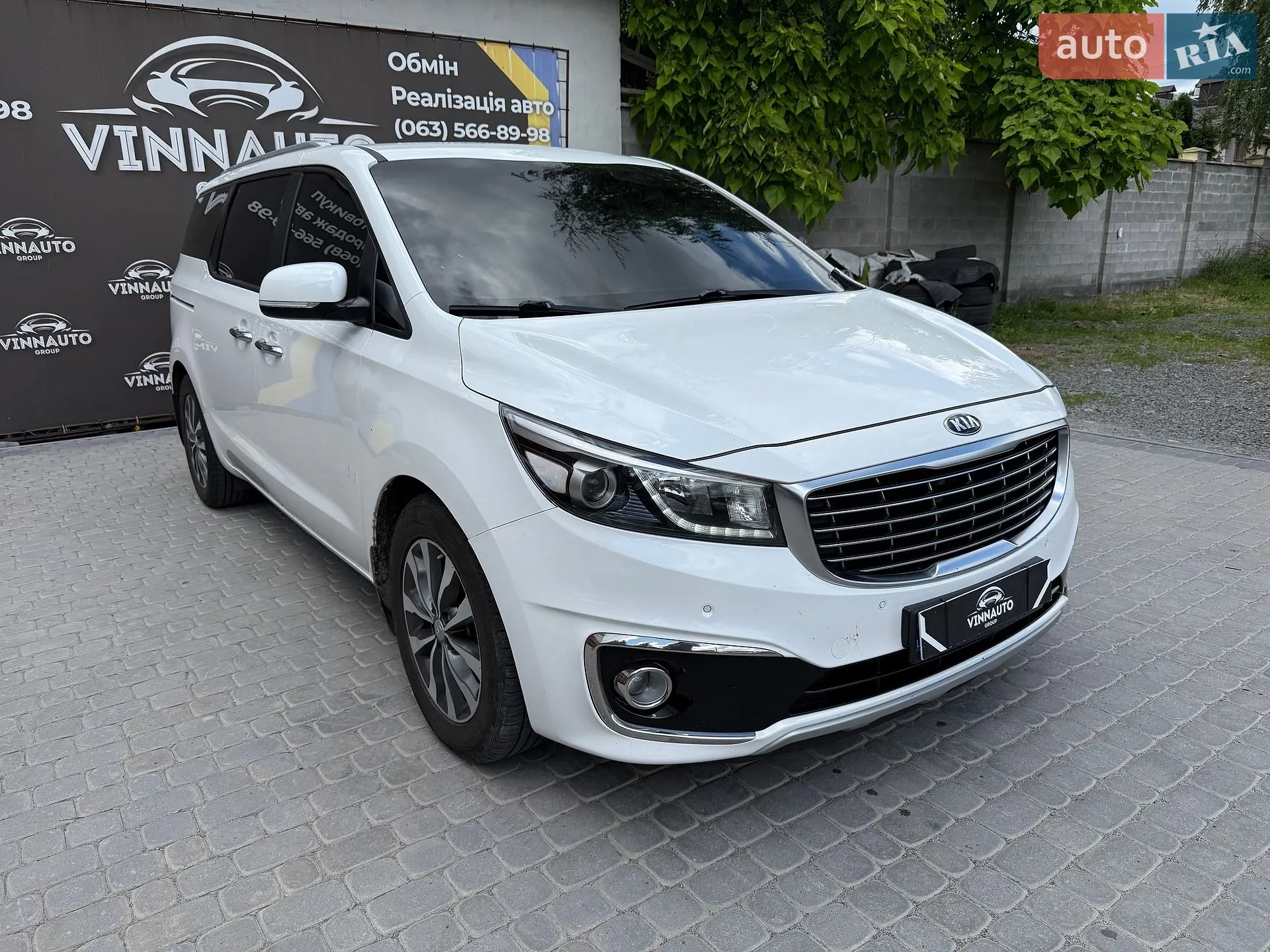 2017 Kia Carnival - мініатюра 8