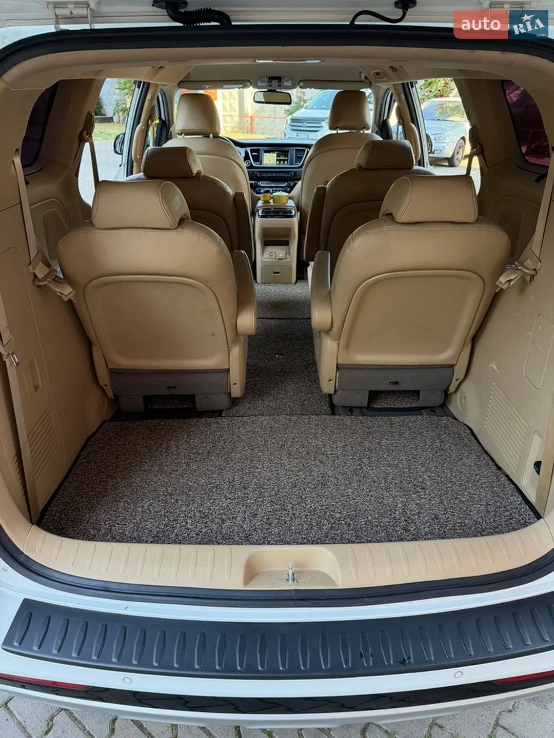 2015 Kia Carnival - мініатюра 13