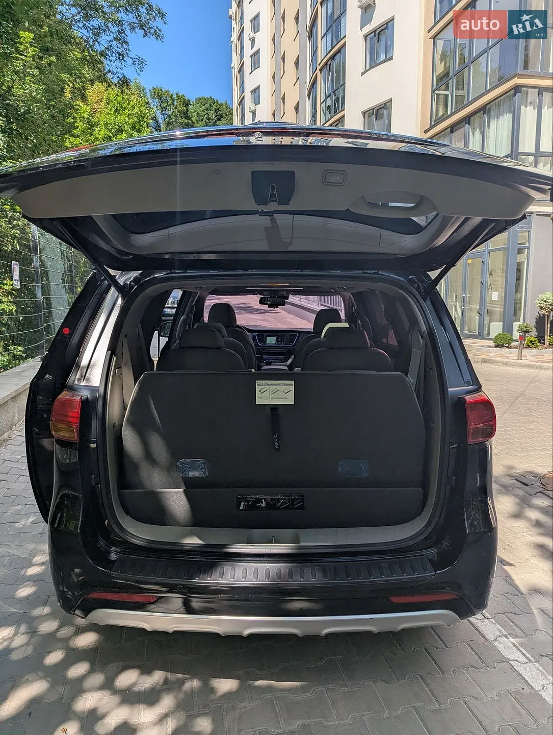 2015 Kia Carnival - мініатюра 35