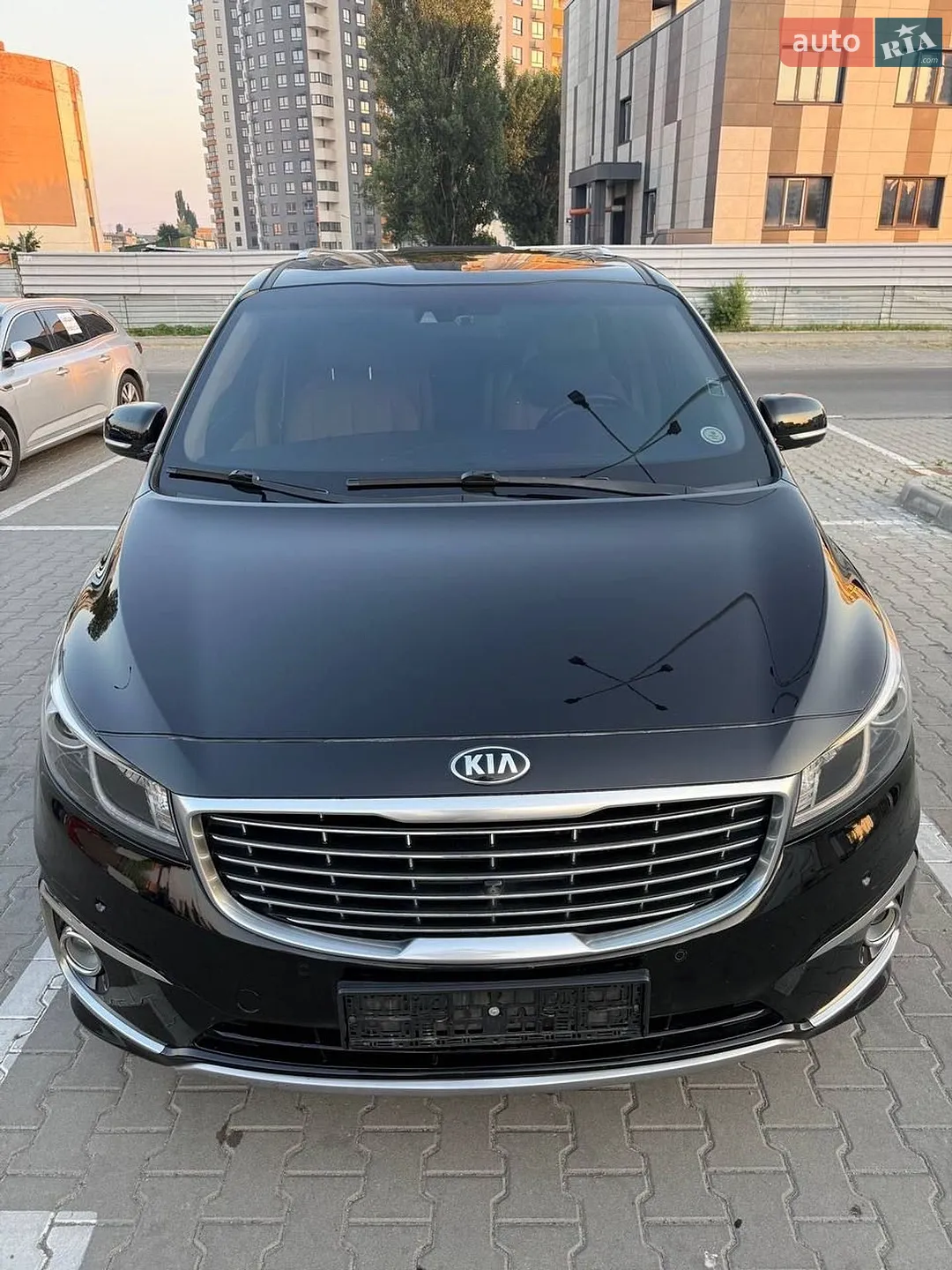 2016 Kia Carnival - мініатюра 2