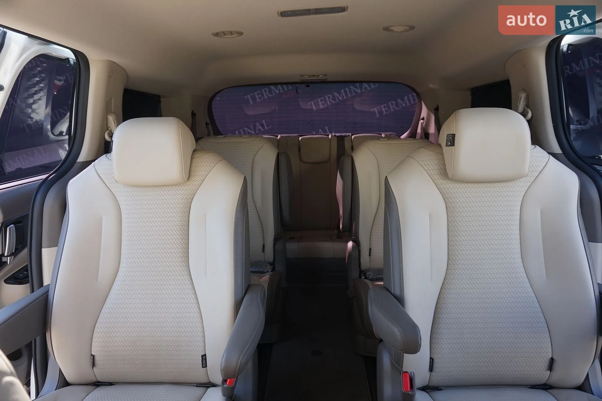 2020 Kia Carnival - мініатюра 35