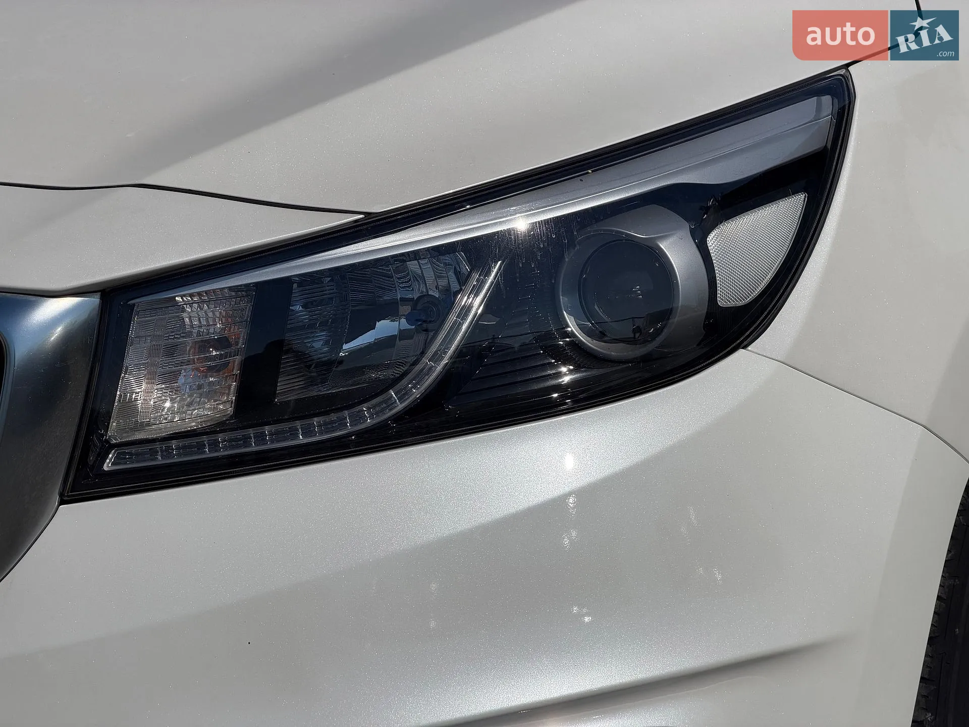 2014 Kia Carnival - мініатюра 8