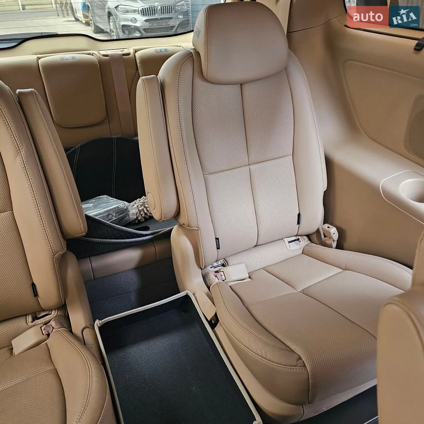 2017 Kia Carnival - мініатюра 17