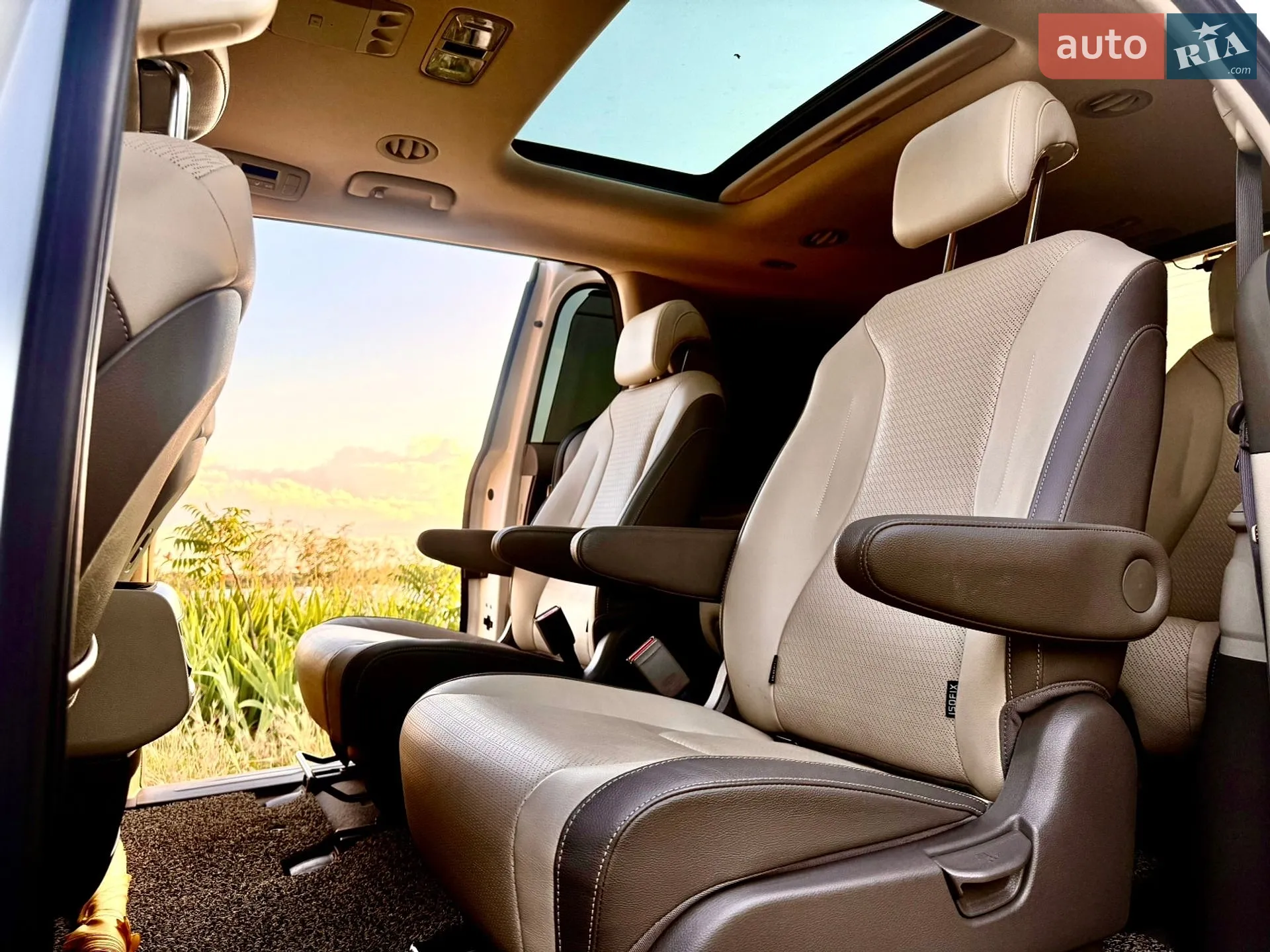 2021 Kia Carnival - мініатюра 17