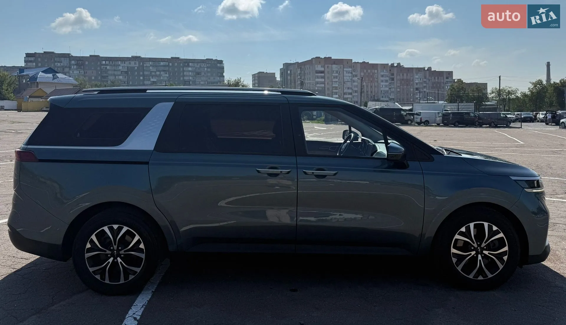 2022 Kia Carnival - мініатюра 4