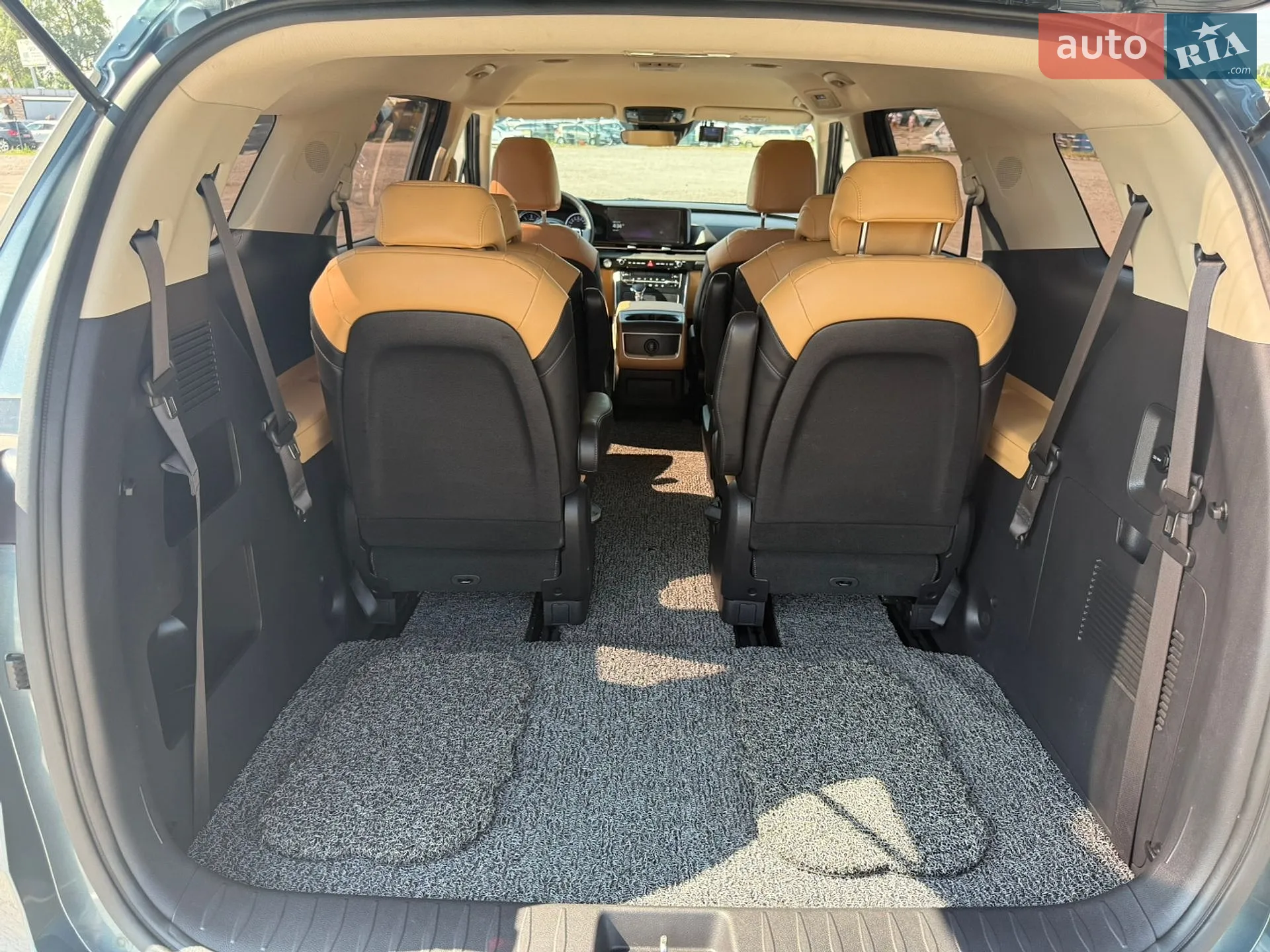 2022 Kia Carnival - мініатюра 19