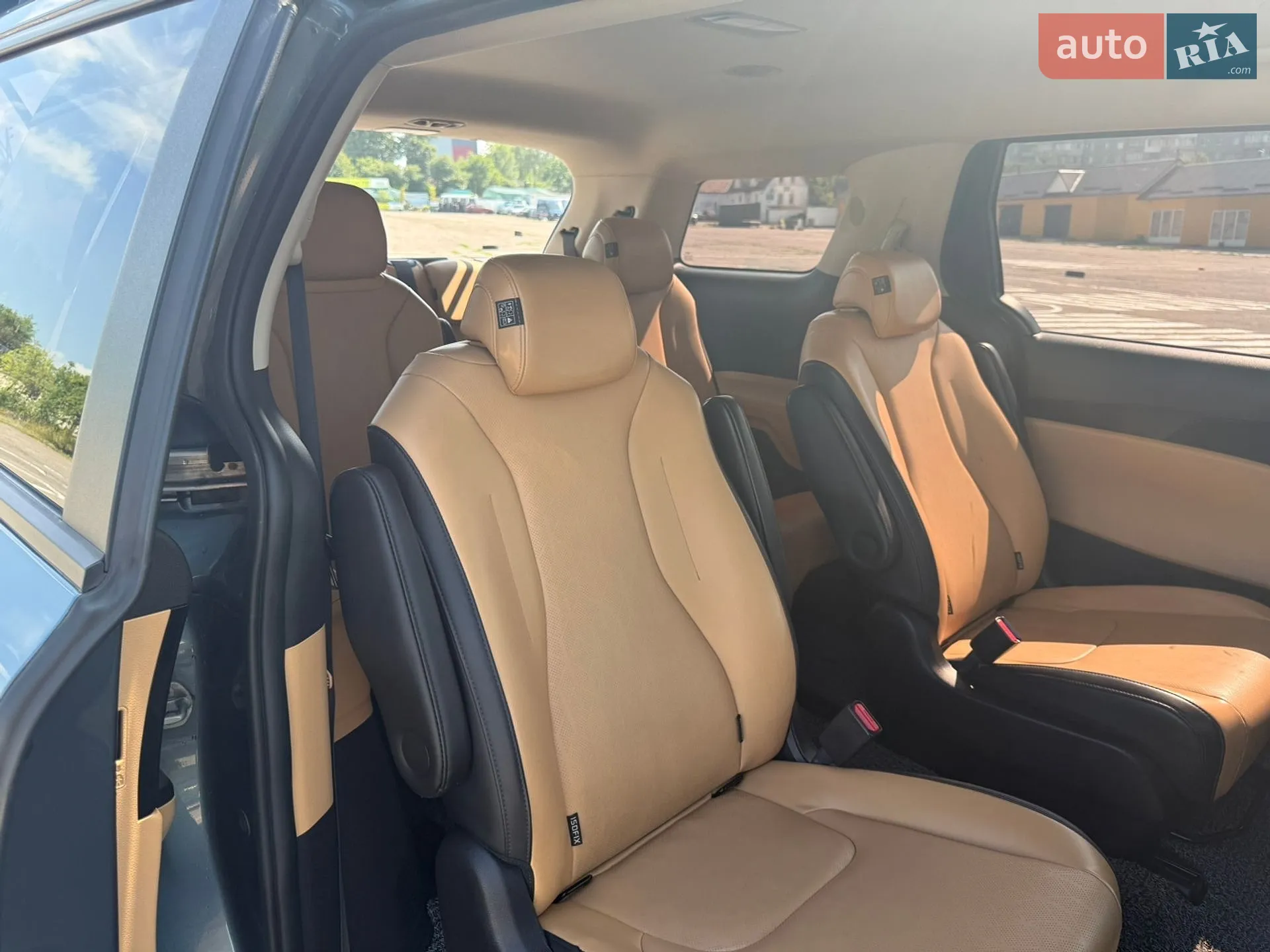 2022 Kia Carnival - мініатюра 24
