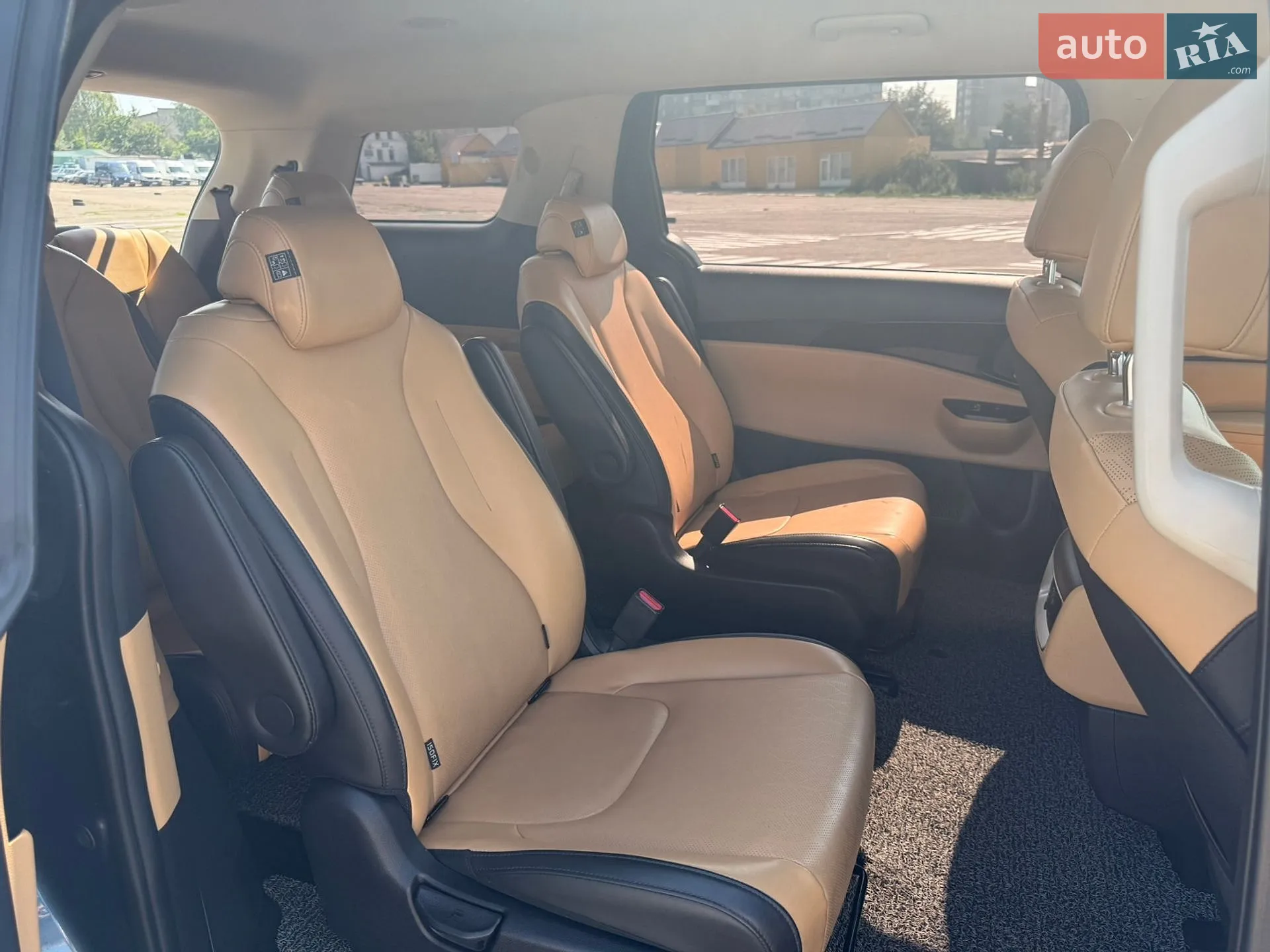 2022 Kia Carnival - мініатюра 25