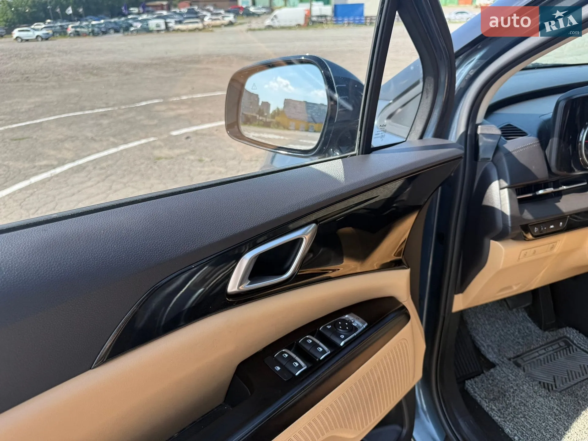 2022 Kia Carnival - мініатюра 38