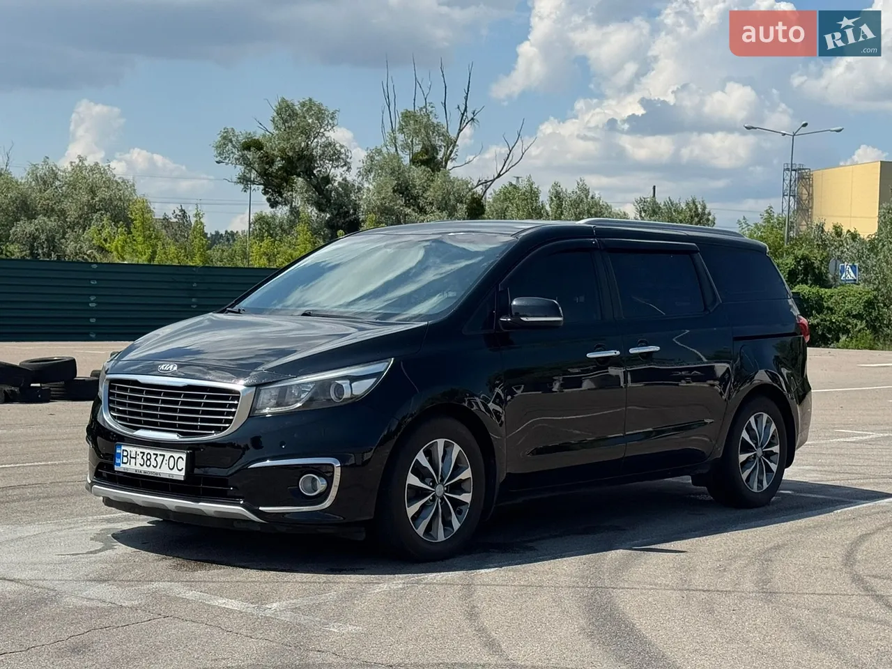 2015 Kia Carnival - мініатюра 15