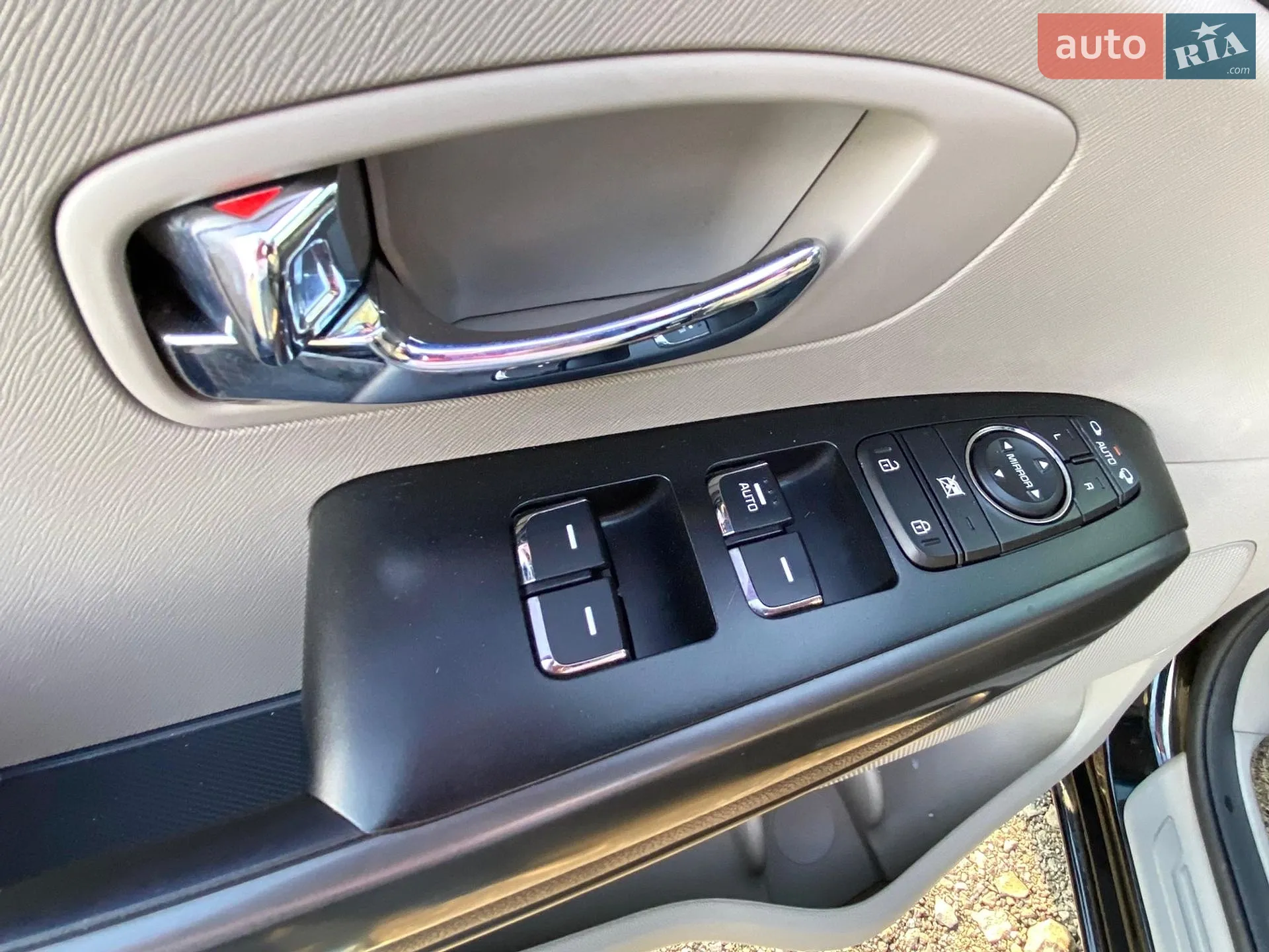 2018 Kia Carnival - мініатюра 32