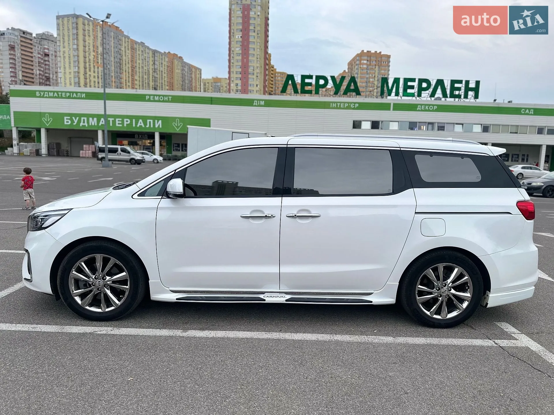 2019 Kia Carnival - мініатюра 9