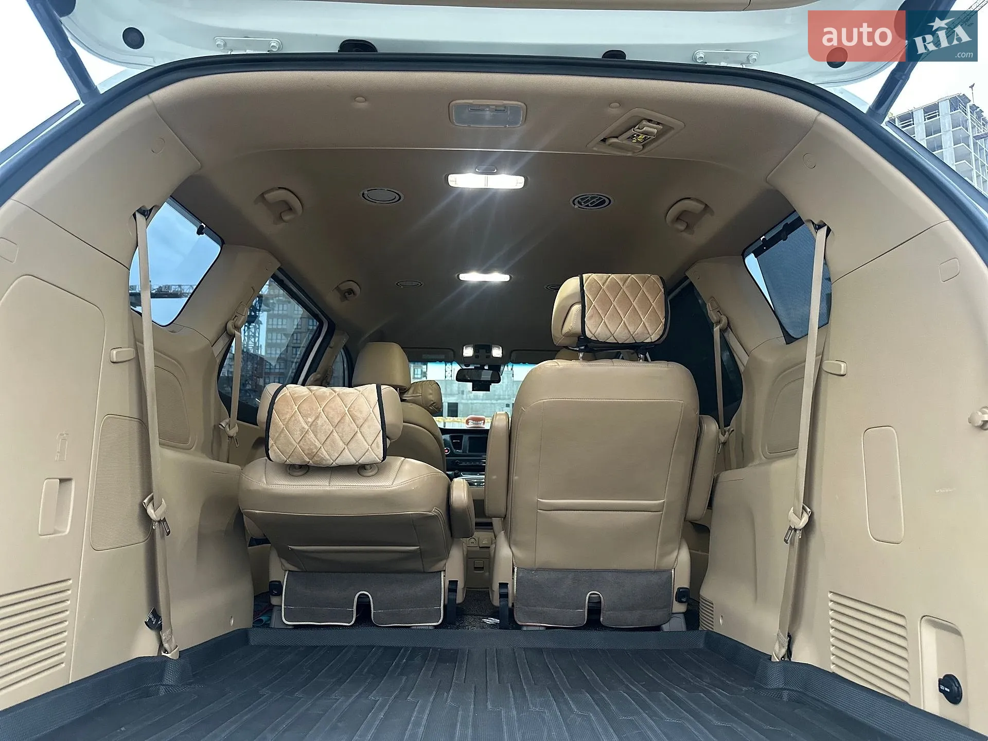 2019 Kia Carnival - мініатюра 17