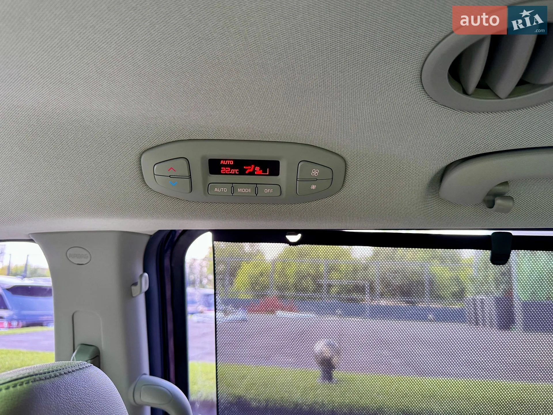 2014 Kia Carnival - мініатюра 28