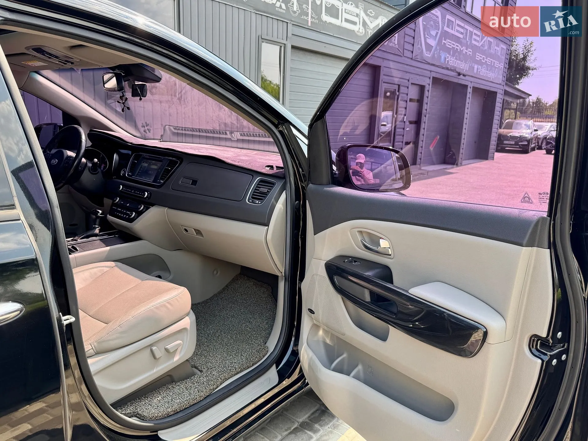2014 Kia Carnival - мініатюра 46