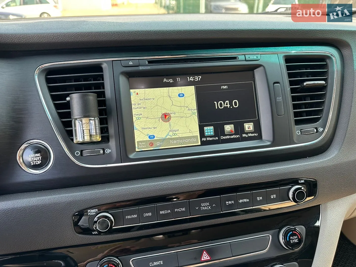 2016 Kia Carnival - мініатюра 14