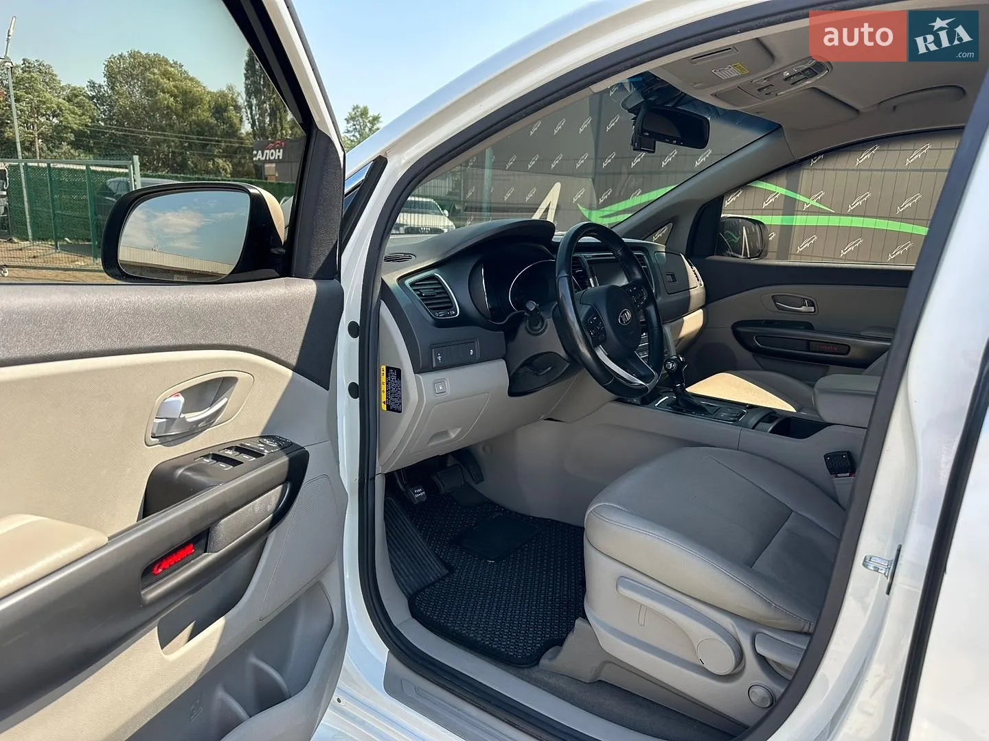 2016 Kia Carnival - мініатюра 6