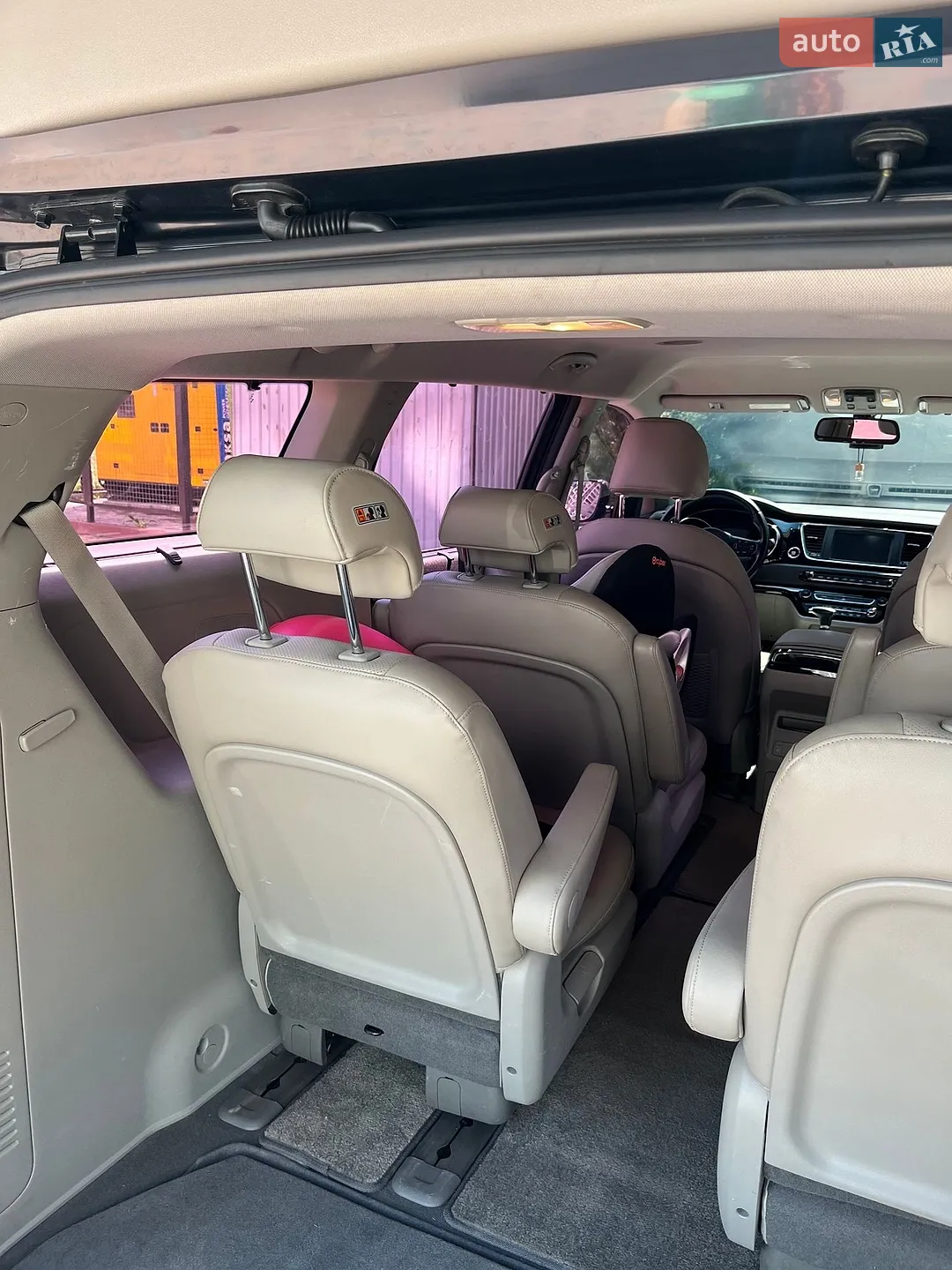 2016 Kia Carnival - мініатюра 16