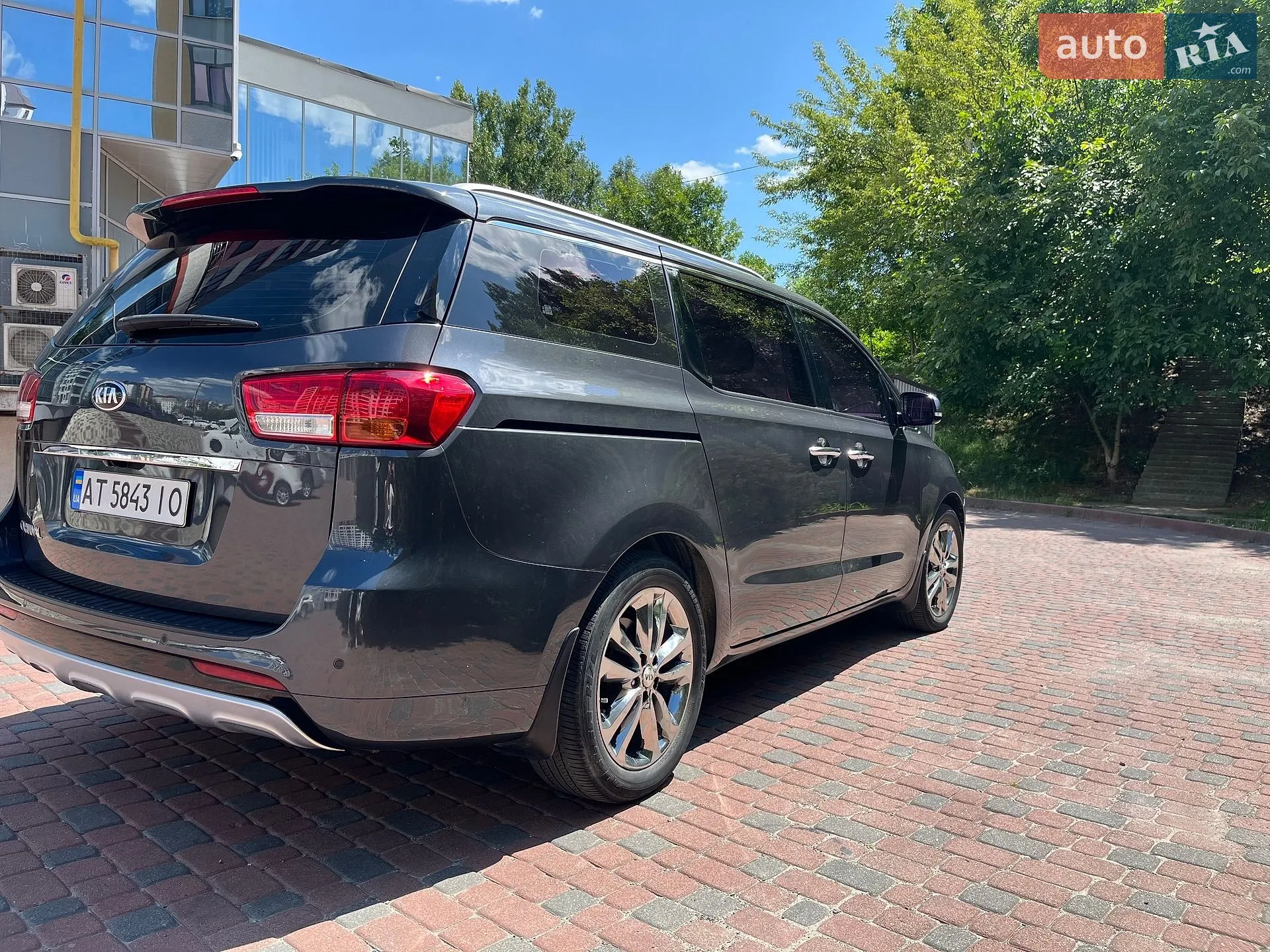 2016 Kia Carnival - мініатюра 7