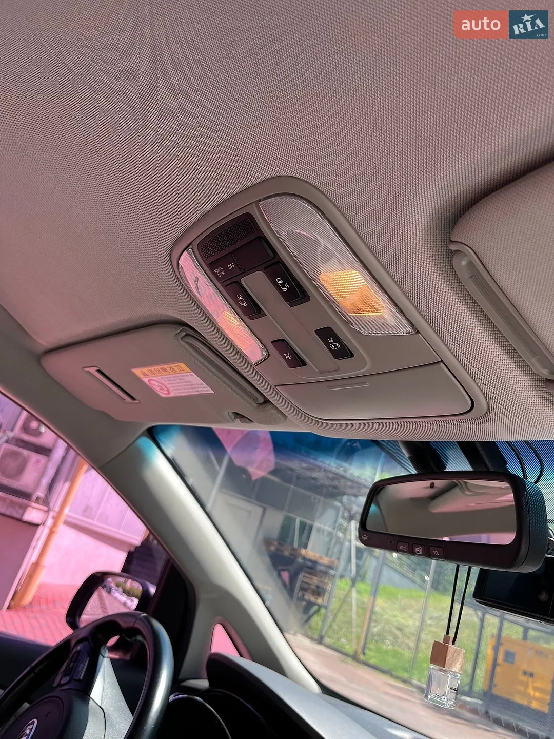 2016 Kia Carnival - мініатюра 24