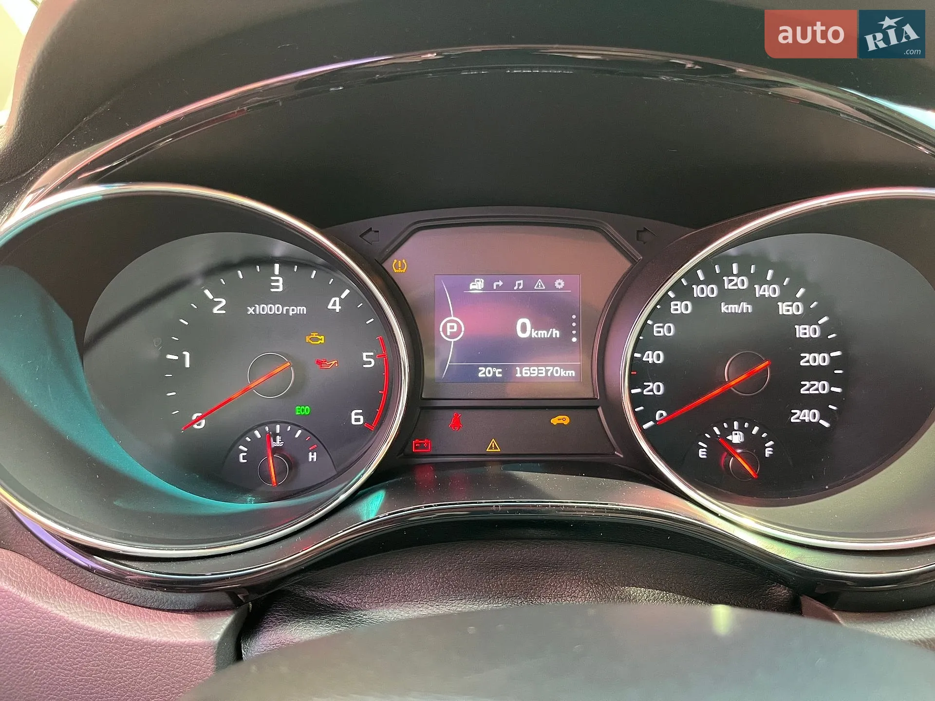 2016 Kia Carnival - мініатюра 33