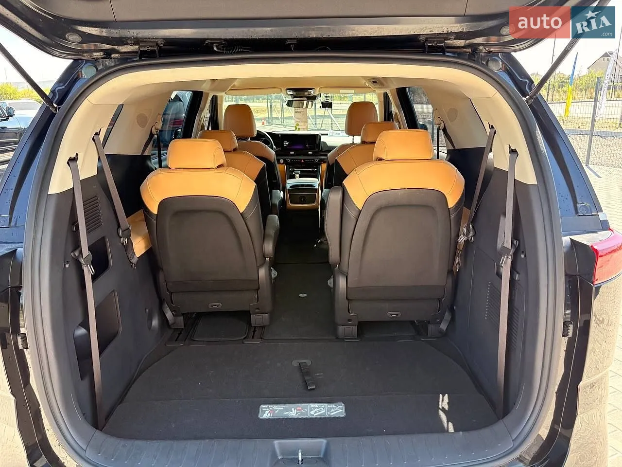 2021 Kia Carnival - мініатюра 32