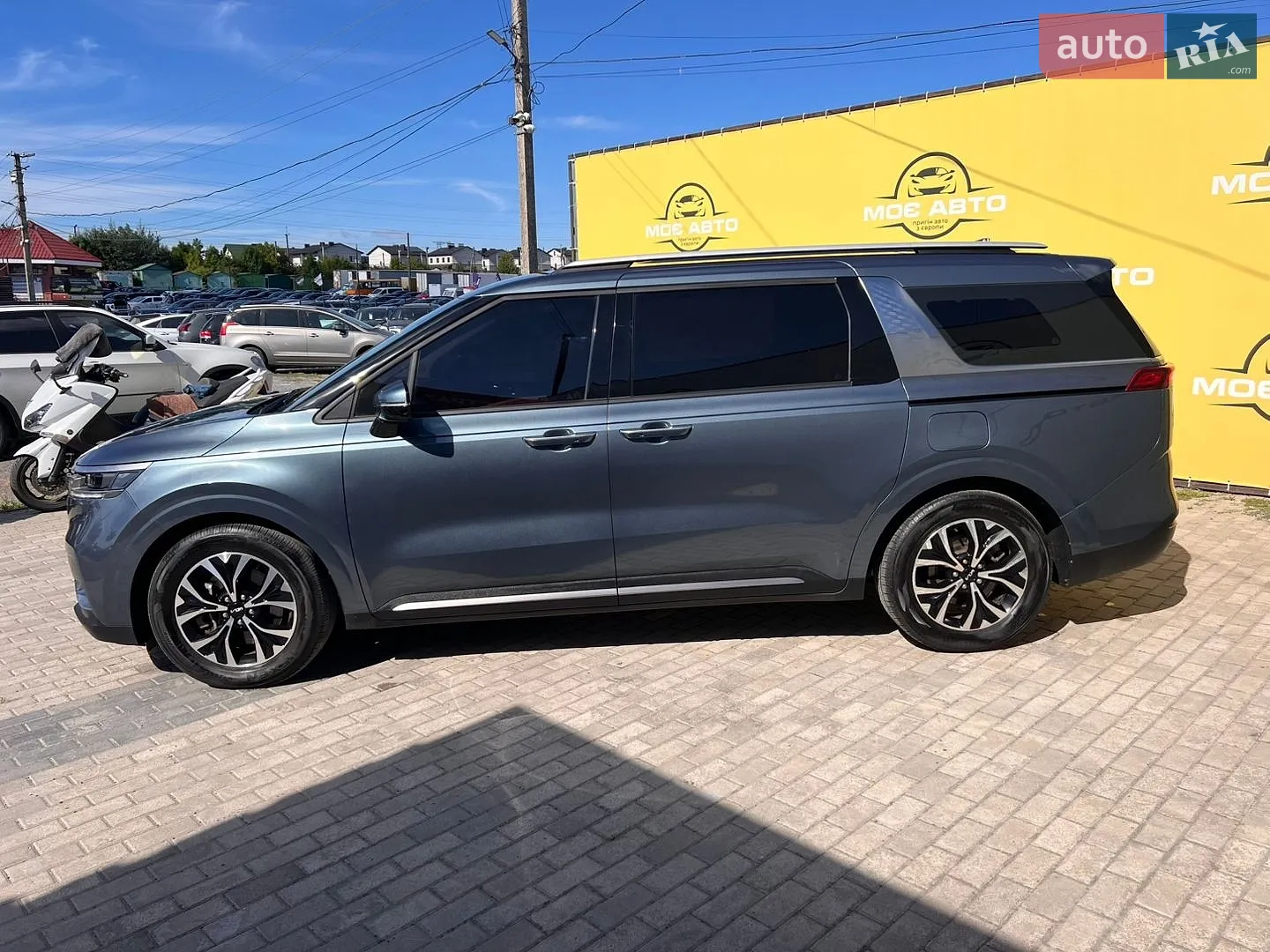 2021 Kia Carnival - мініатюра 2