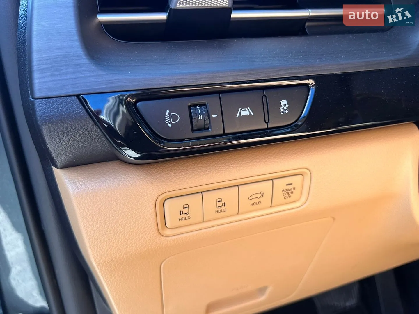 2021 Kia Carnival - мініатюра 21