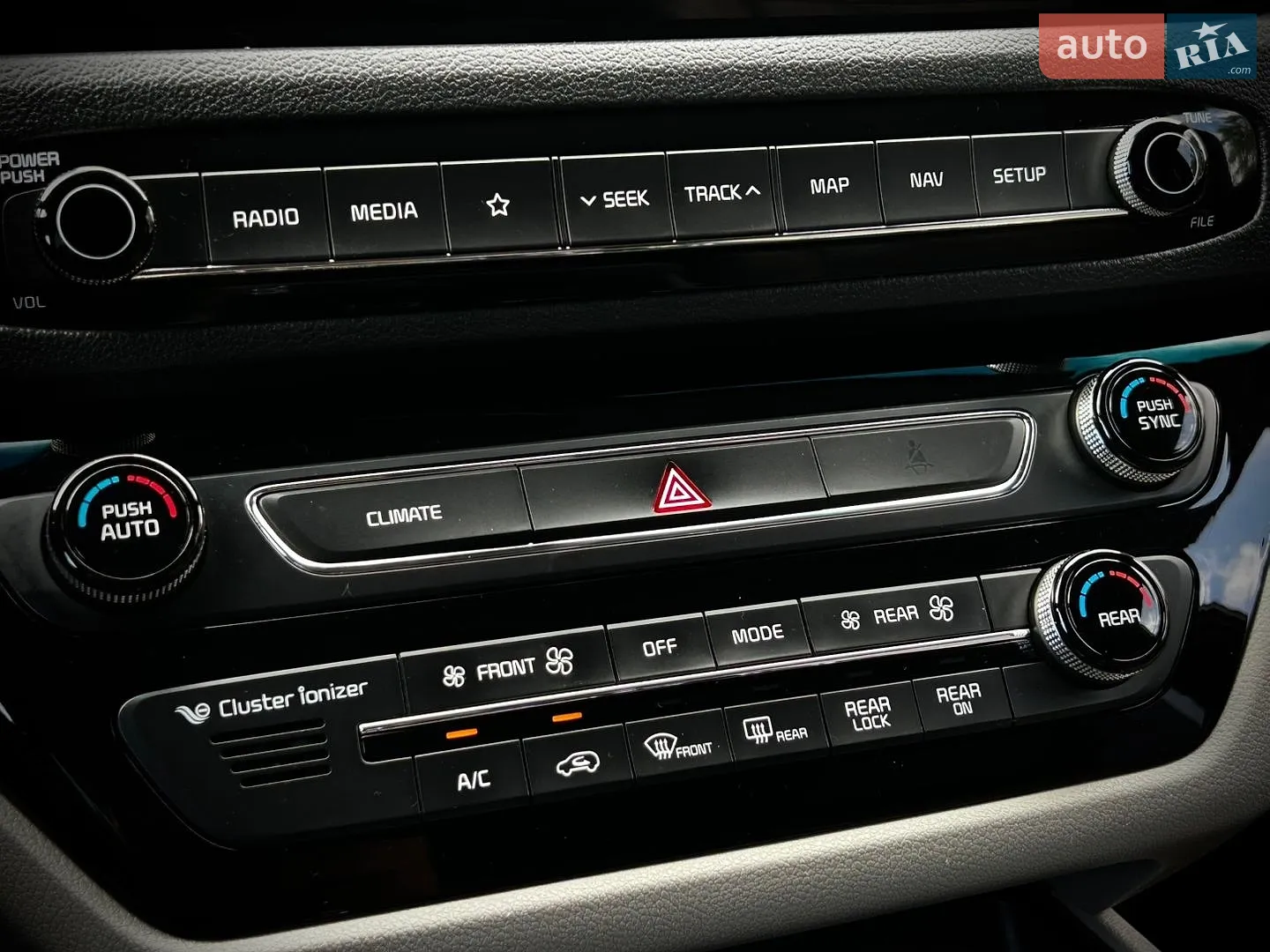 2018 Kia Carnival - мініатюра 18