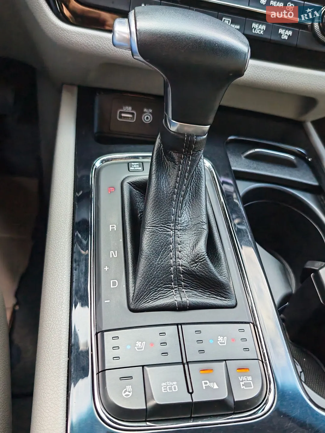 2016 Kia Carnival - мініатюра 57