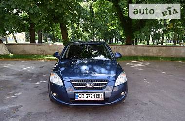 Хэтчбек Kia Ceed 2007 в 