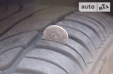 Хэтчбек Kia Ceed 2007 в 