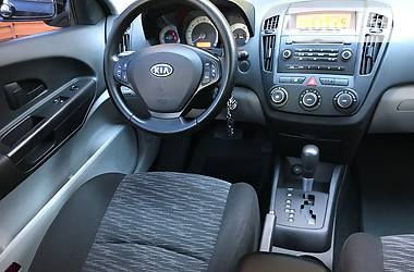 Хэтчбек Kia Ceed 2009 в Одессе