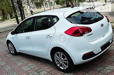 Хетчбек Kia Ceed 2013 в Дніпрі