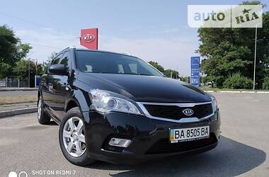 Універсал Kia Ceed 2011 в Кропивницькому