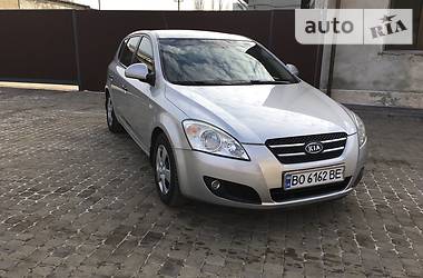 Хэтчбек Kia Ceed 2007 в Теребовле