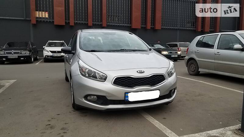 Хетчбек Kia Ceed 2012 в Львові