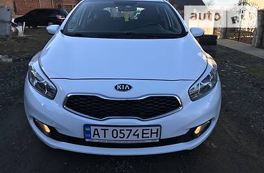 Хэтчбек Kia Ceed 2015 в Ивано-Франковске