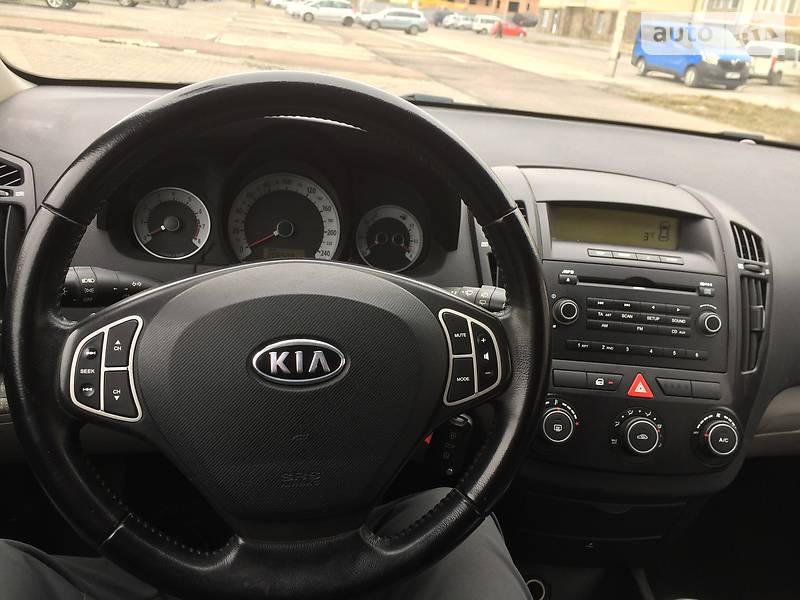 Універсал Kia Ceed 2008 в Стрию