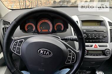 Хетчбек Kia Ceed 2008 в 