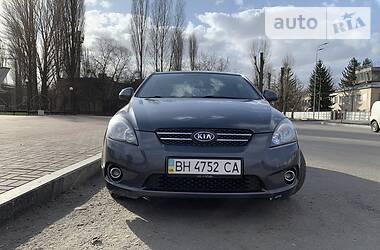 Хетчбек Kia Ceed 2008 в 