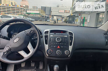 Универсал Kia Ceed 2010 в 